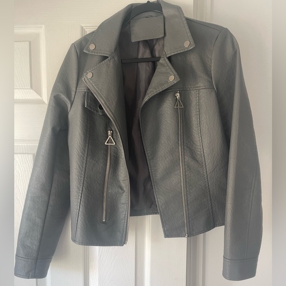 Grey leather jacket - Picture 3 of 5